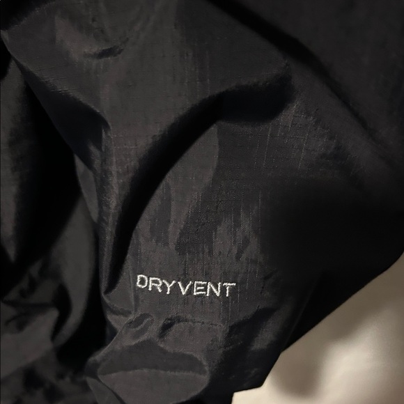 The North Face Jet Black Windbreaker - Picture 3 of 6